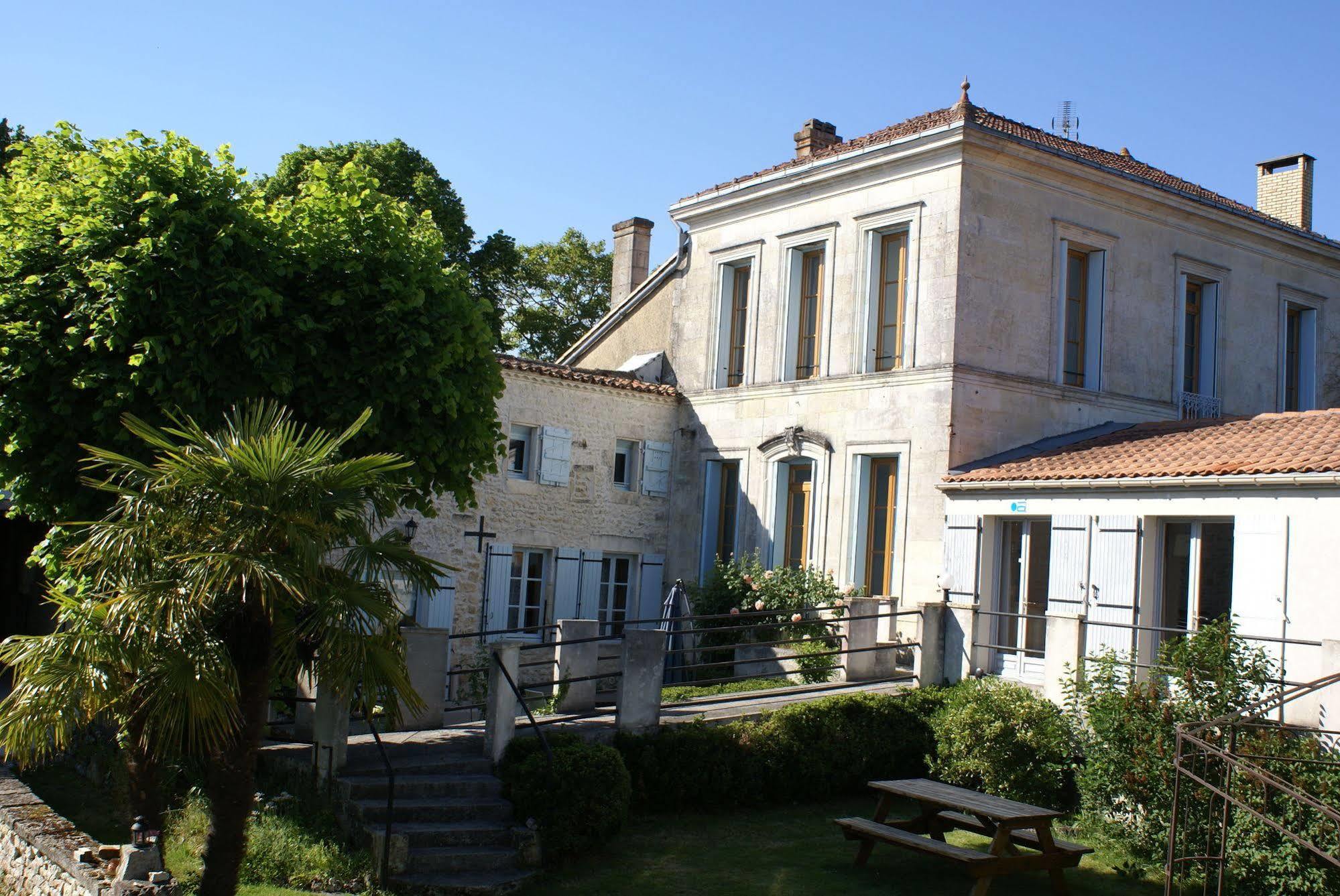 Domaine La Fontaine B&B Soubran Exterior photo