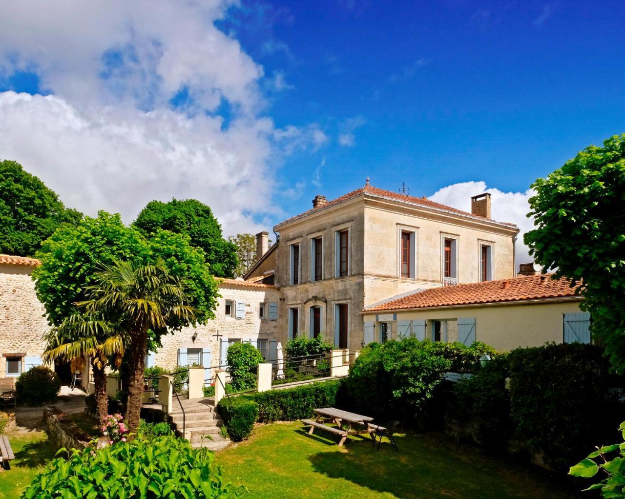 Domaine La Fontaine B&B Soubran Exterior photo